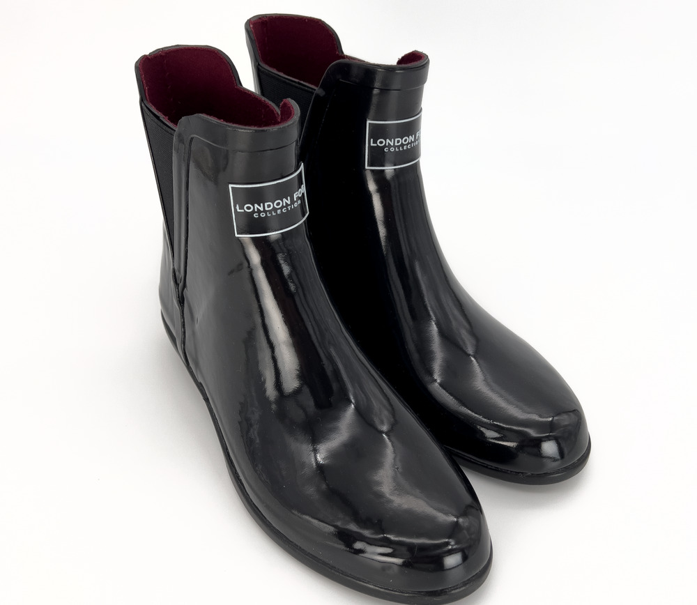London Fog Piccadilly Rain Boots Womens Size 8 Black Red Coastal Waterproof